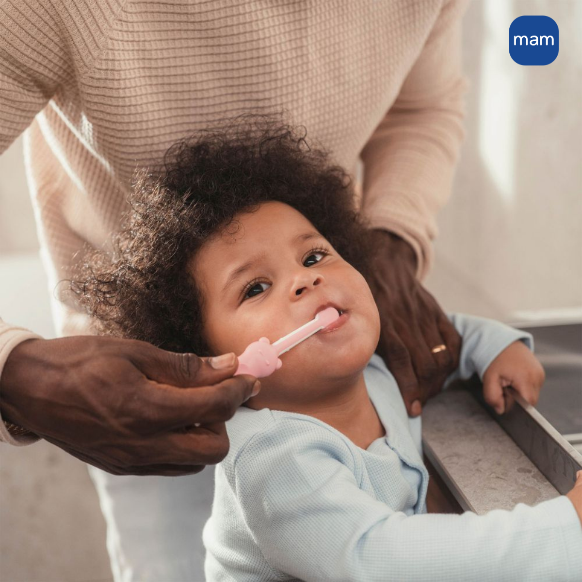 Kit Duplo Primeira Escova Dental do Bebê MAM 6+ Meses Rosa
